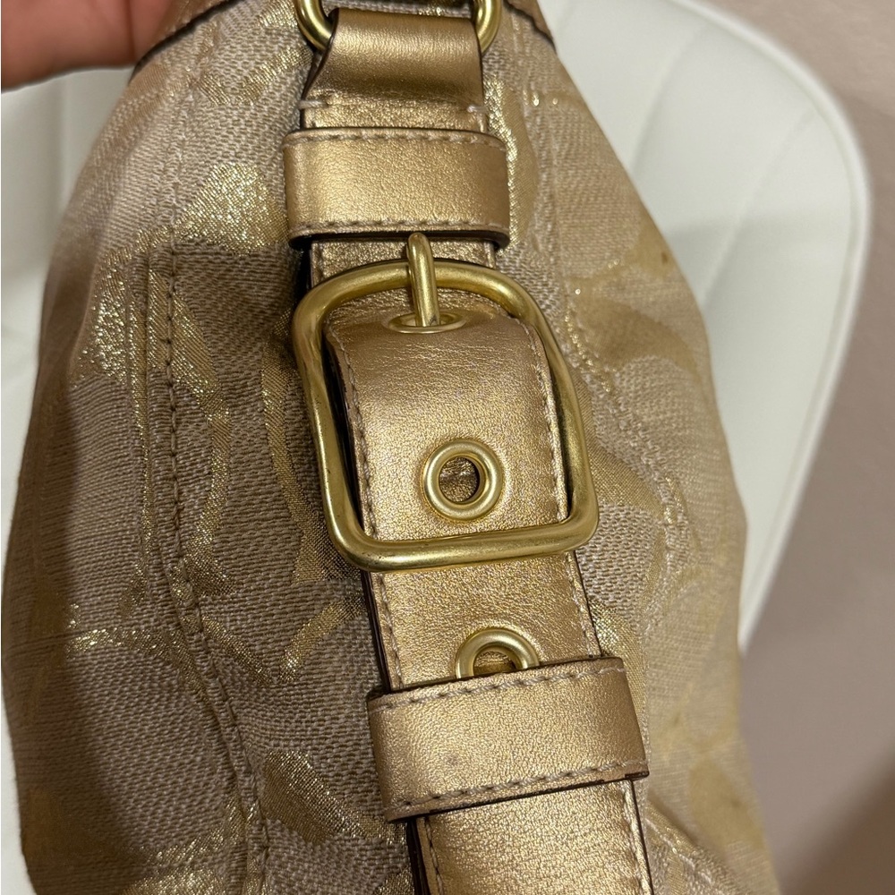 Coach Zoe Gold Signature Shoulder Bag - Picture 4 of 13